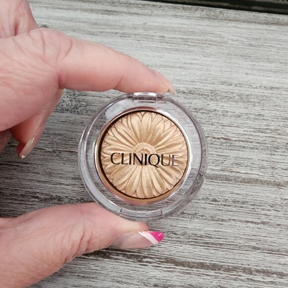 Clinique Cheek Pop Highlighter in Nude Full Size 3 g New - Picture 2 of 3